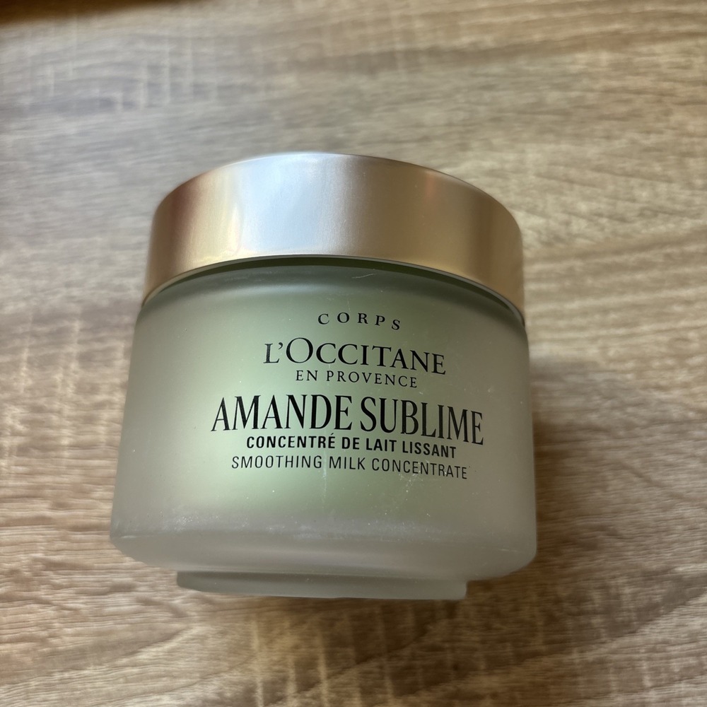 L'Occitane Amande Sublime Smoothing Milk Concentrate 7 oz
